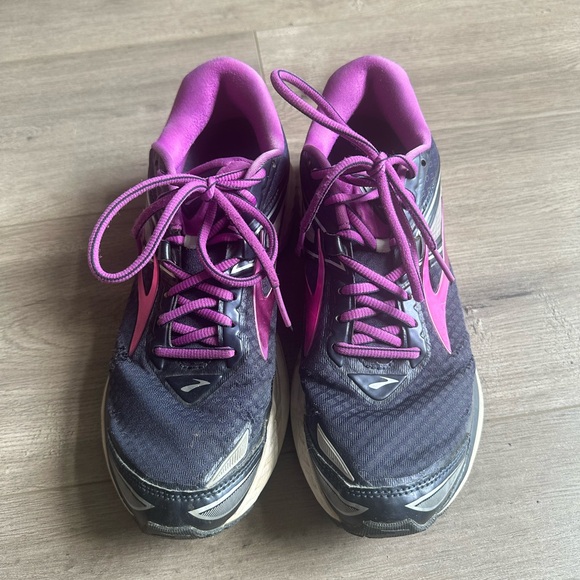 Women’s Brooks Ravenna 8 - size 9 - navy and purple - Picture 1 of 9